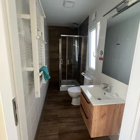 Na Camp4u Z Basenem I Sauna W Siechnicach Kolo Wroclawia Kemp Siechnice