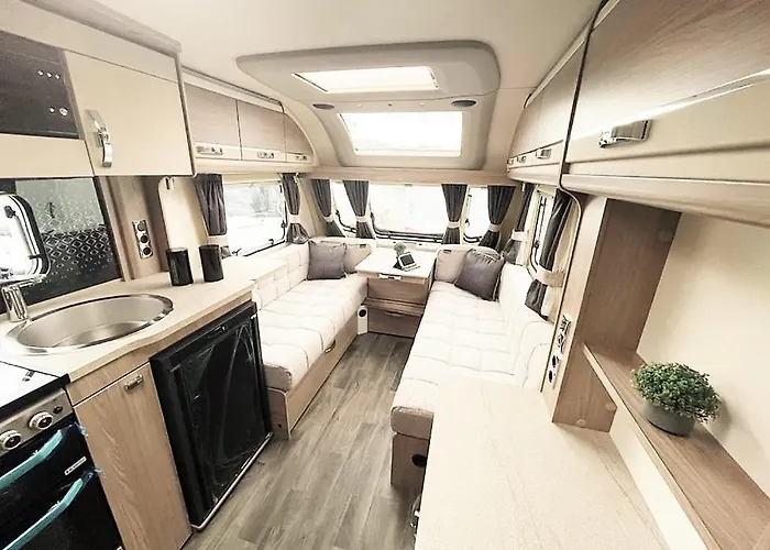 Na Camp4u Z Basenem I Sauna W Siechnicach Kolo Wroclawia Siechnice