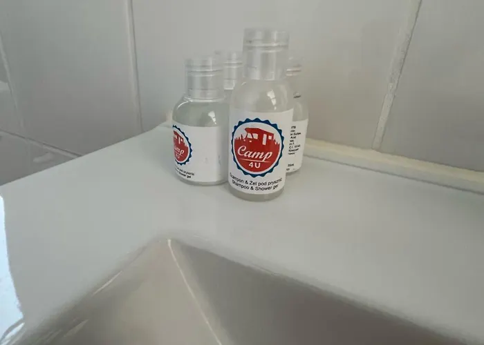 Camping Na Camp4u Z Basenem I Sauna W Siechnicach Kolo Wroclawia