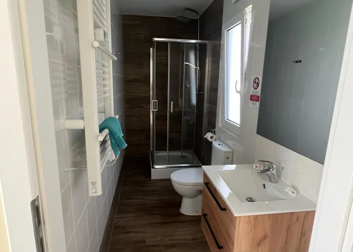 Na Camp4u Z Basenem I Sauna W Siechnicach Kolo Wroclawia Camping Siechnice